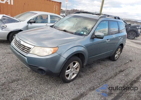 2010 Subaru Forester 2.5X Premium z USA, uszkodzony, nr VIN JF2SH6CC1AG722422
